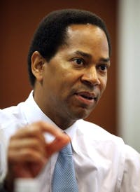 Ewweb Com Sites Ewweb com Files Uploads 2015 05 Craig Arnold Eaton 200 Ewweb Com Sites Ewweb com Files Uploads 2015 05 Craig Arnold Eaton 200