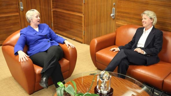 SiemenslisadavisHoustonheadquarters