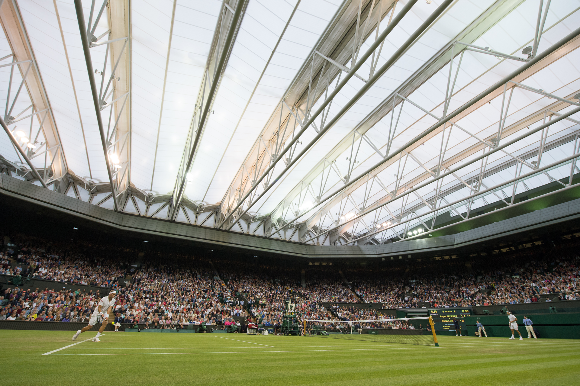 Wimbledon action under retractable roof