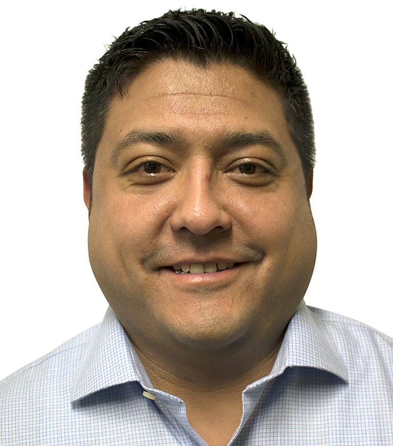 Carlos Pedroza, Universal Lighting Technologies