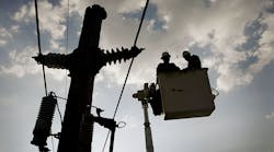 Ewweb 4634 Linemen Gettyimages 72453573 1024