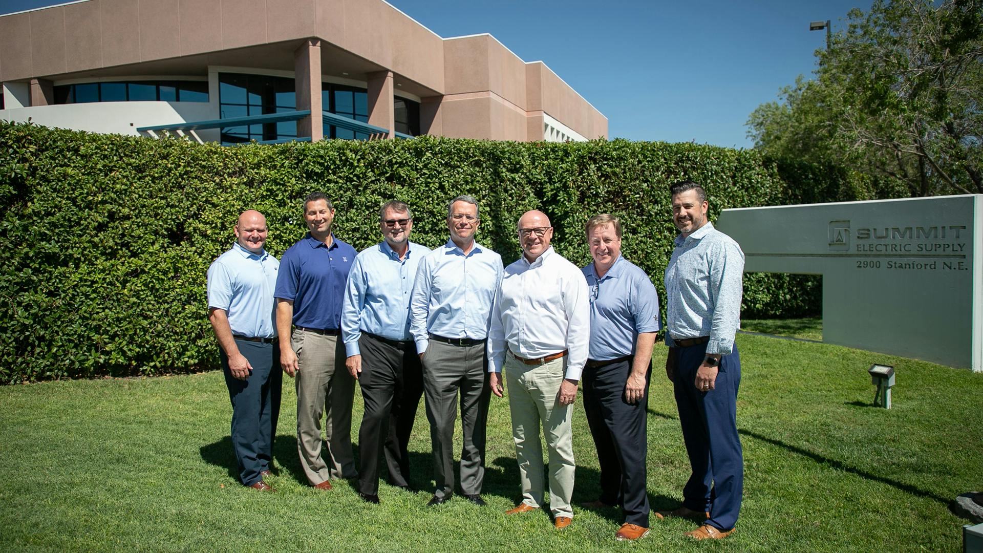 66d880d5f080fd1046861b5b Summit And Sonepar 1920