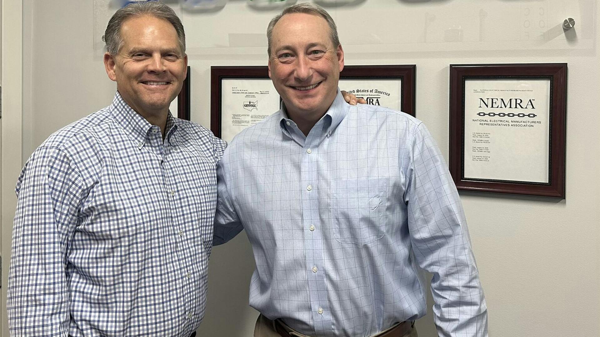 6750ccd6ec527b5797dcc7ef Bristol Lighting Nemra