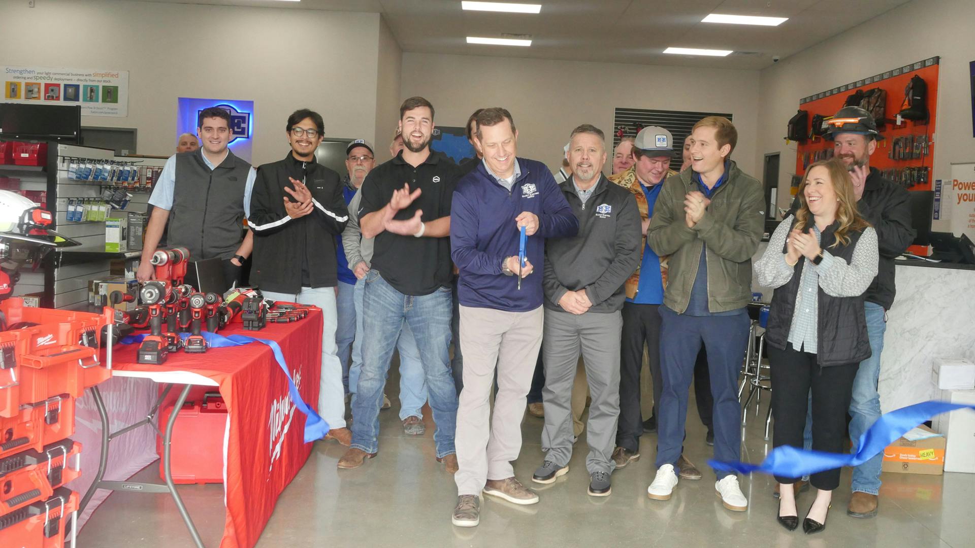 67916efbf88d5ce2b877e5c3 Elliott Huntsville