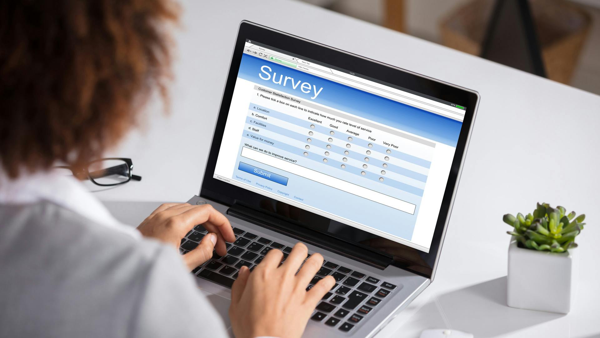 67ed784d42f61e3845dc8c1c Survey Photo 124738049 Andrey Popov Dreamstime