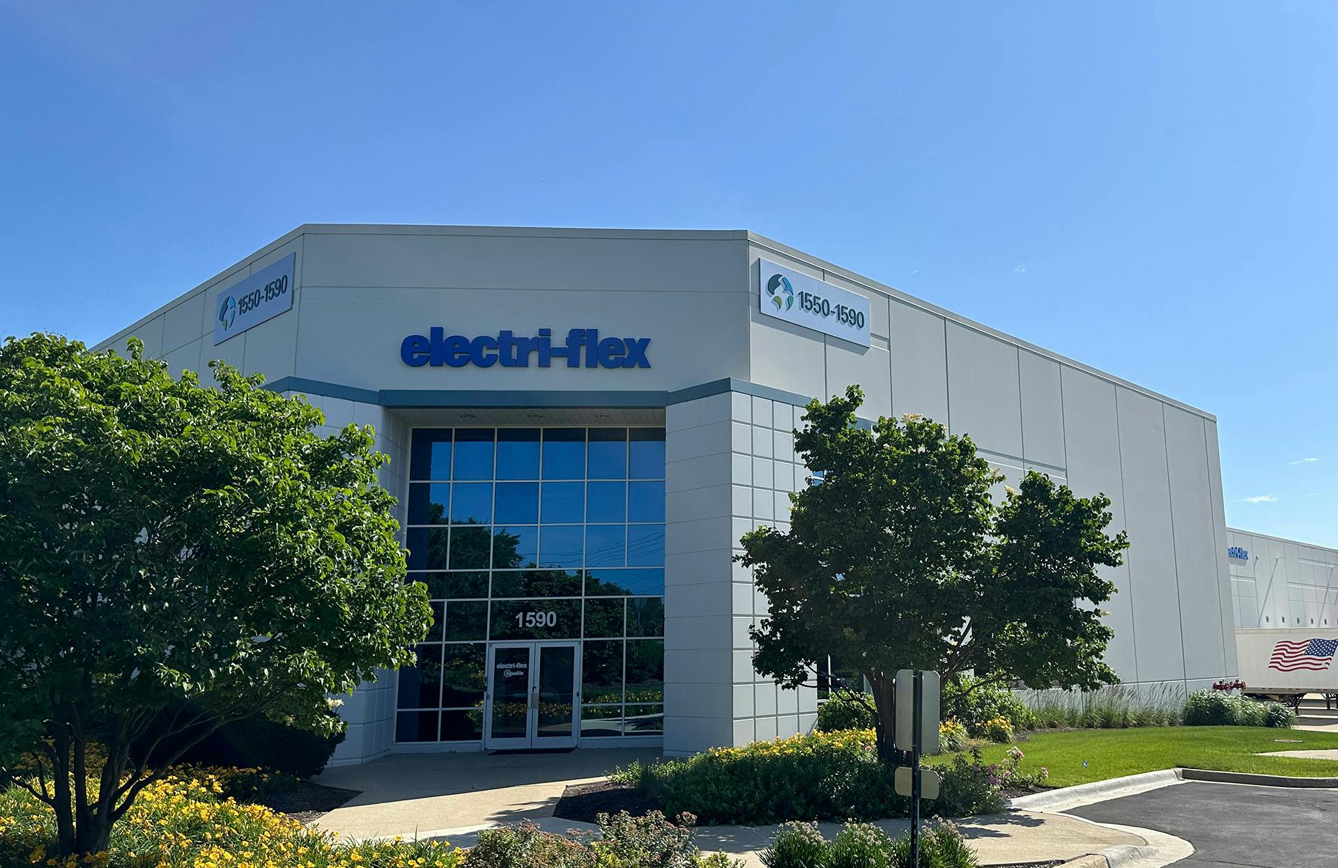 685c66f4489b06f1e2000113 Electriflex 1920